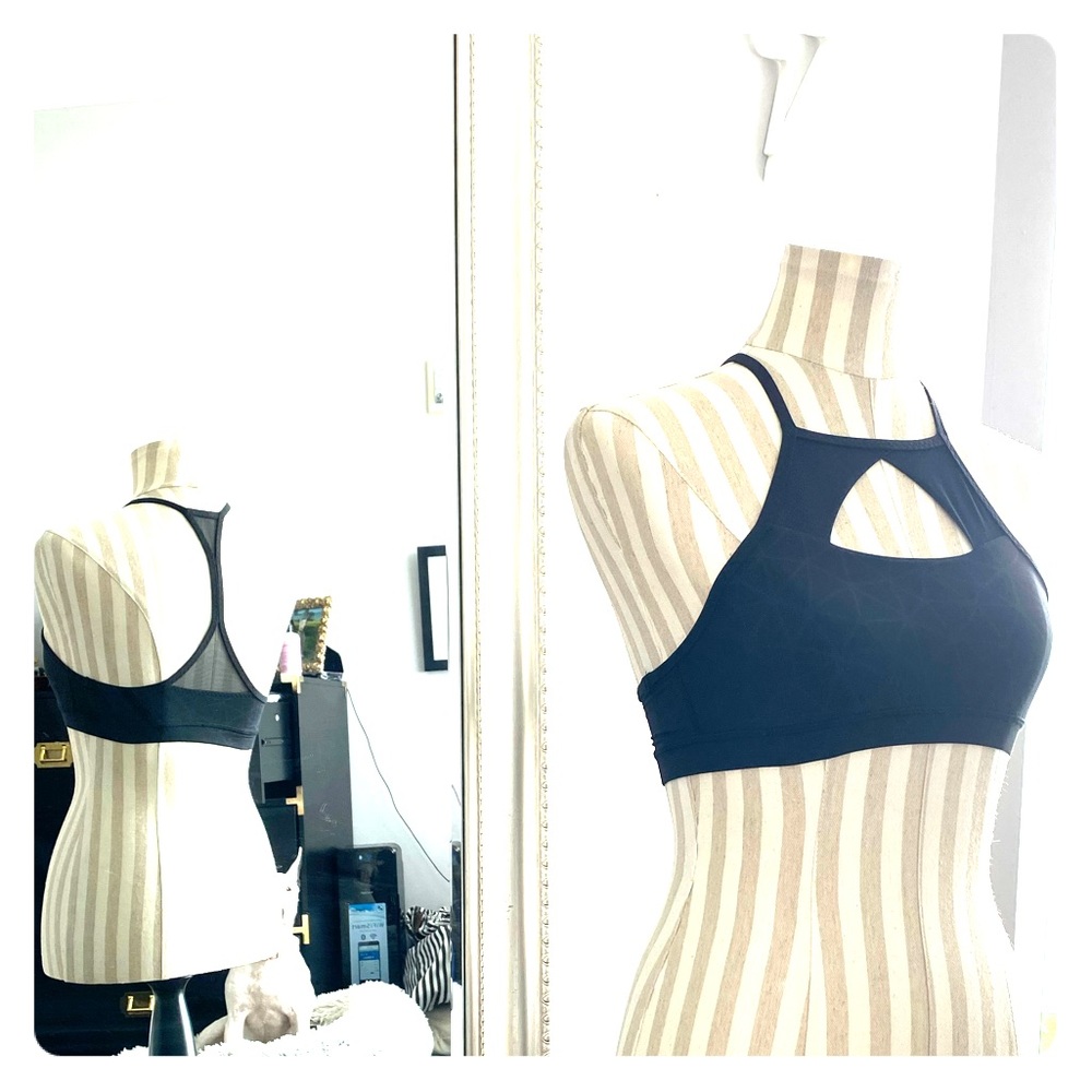 Lululemon black sports bra